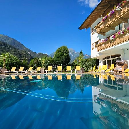 Hotel Edenlehen Mayrhofen Exterior foto